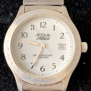 Acqua watch Indiglo Mens Silvertone stretchy guc9”